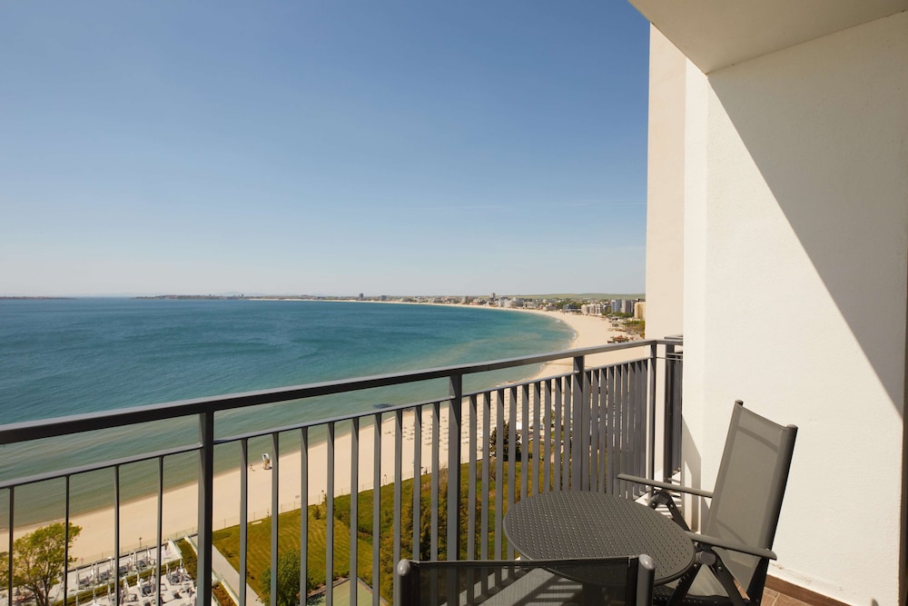 Deluxe Double Room, Balcony, Sea View (Preferred CLub) photo 3