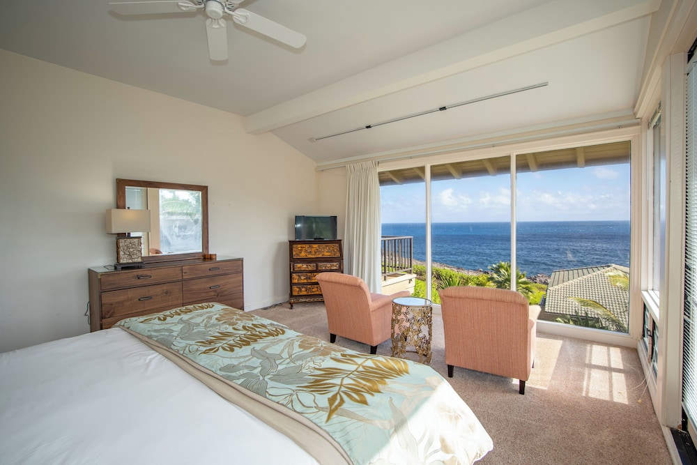 Villa, 1 Bedroom, 2 Bathrooms, Oceanfront (Bay 4G5) photo 1