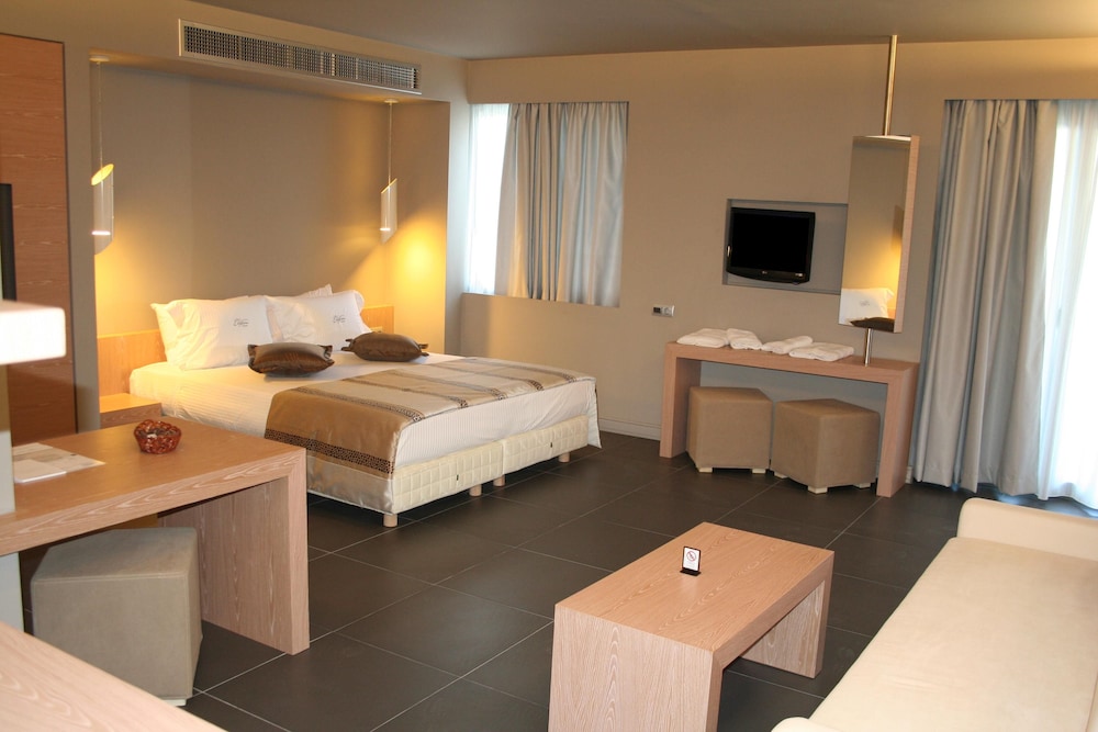 Deluxe Double Room - Photo 2