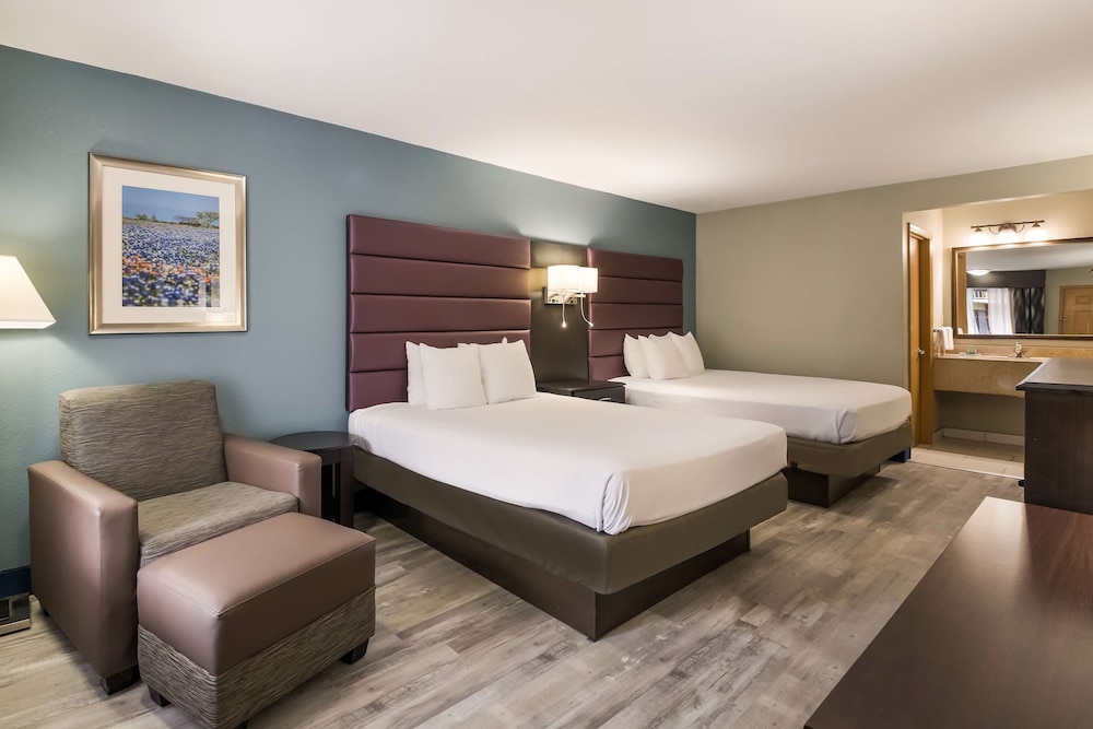 Standard Room, 2 Queen Beds, Refrigerator & Microwave