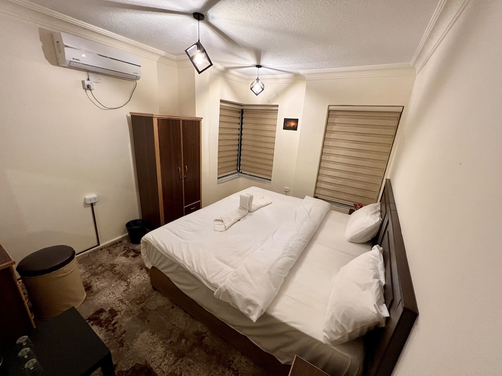 Standard Double Room - Photo 2