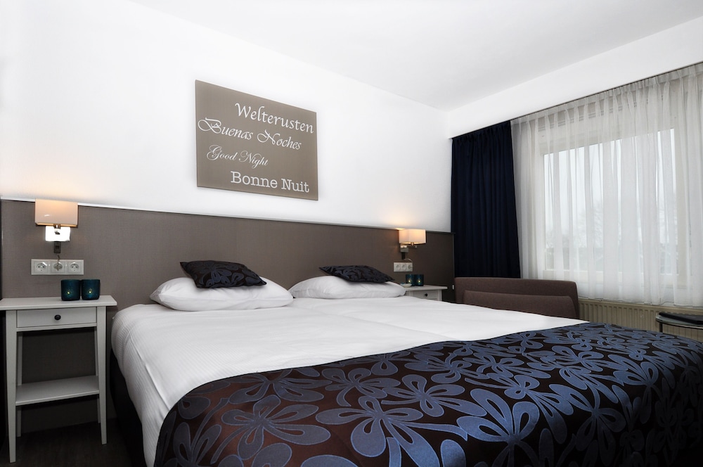 Deluxe Triple Room, 3 Twin Beds - Photo 6