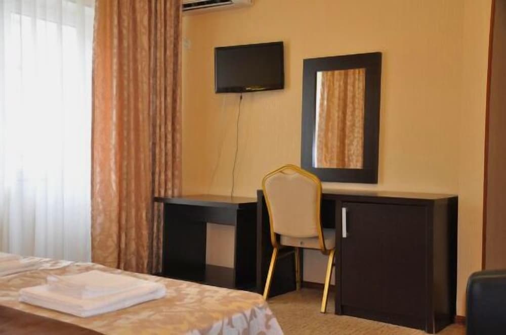 Standard Double Or Twin Room photo 3