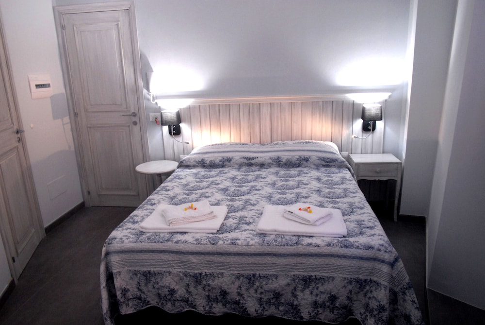 Double Room, City View photo 3