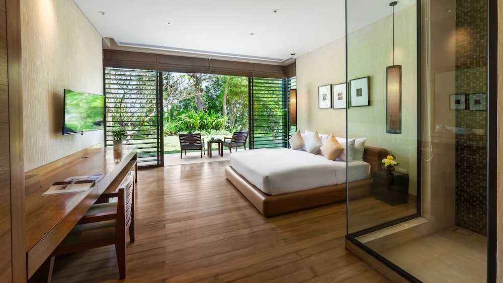 Luxury Villa photo 1