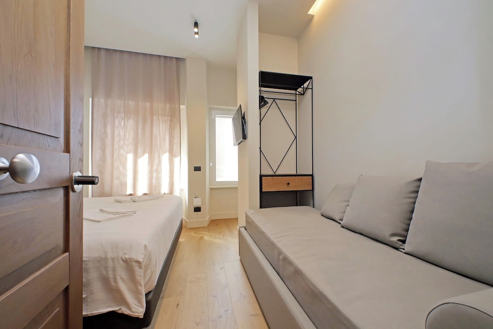 Superior Double Room, Courtyard View