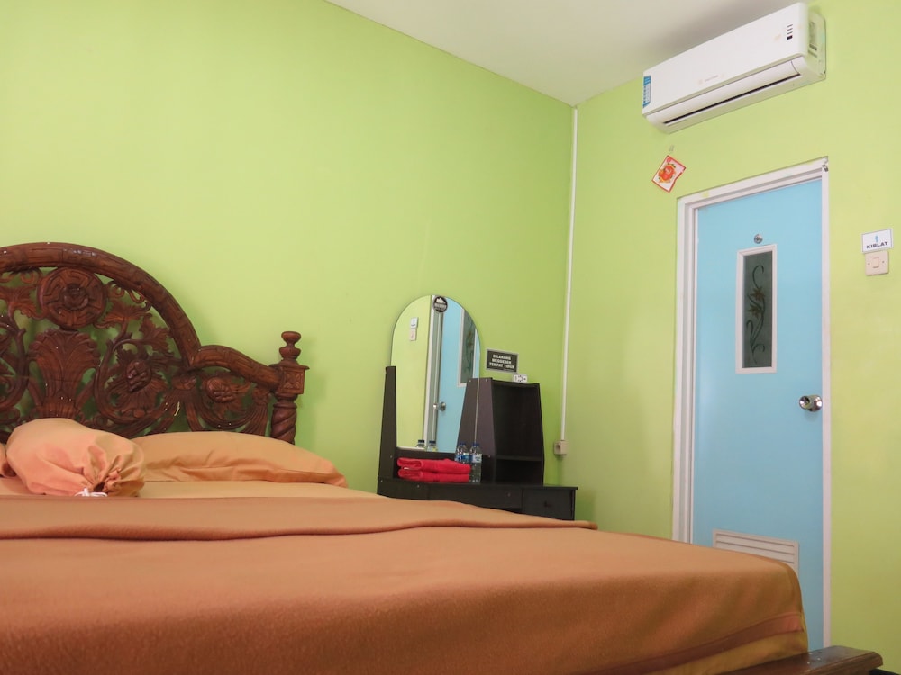 Basic Double Room photo 3