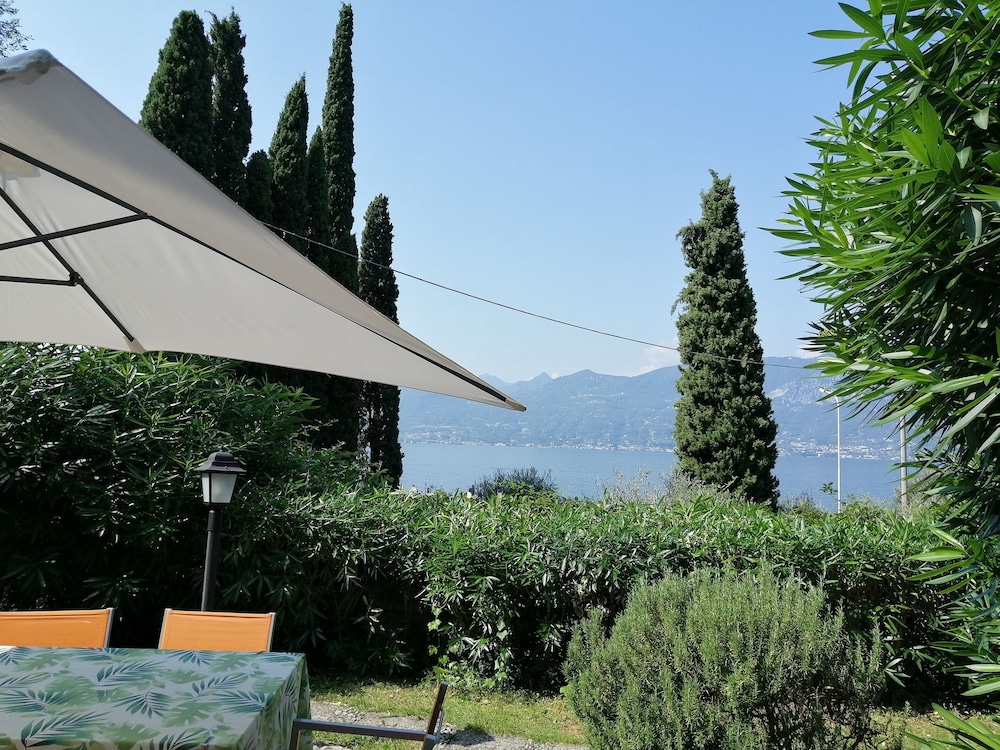 Family Apartment, 1 Double Bed with Sofa bed, Garden View (6 people) photo 2