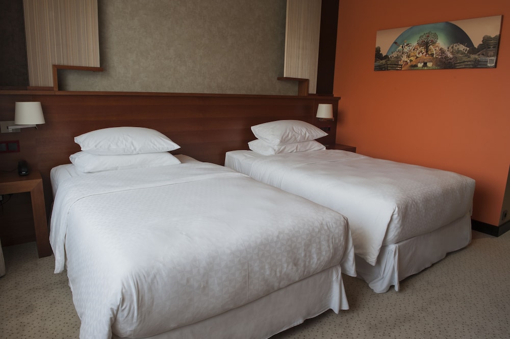 Classic Room, 2 Twin Beds photo 2