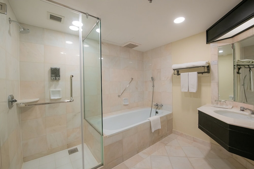 Superior King Room - Photo 2