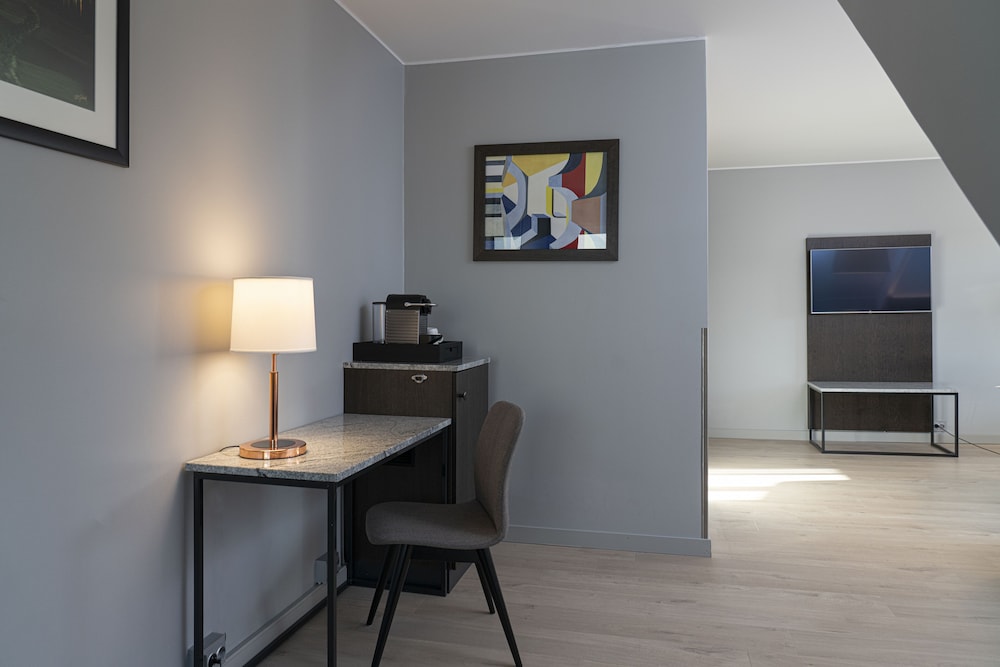 Standard Double or Twin Room Twin Beds - Photo 4