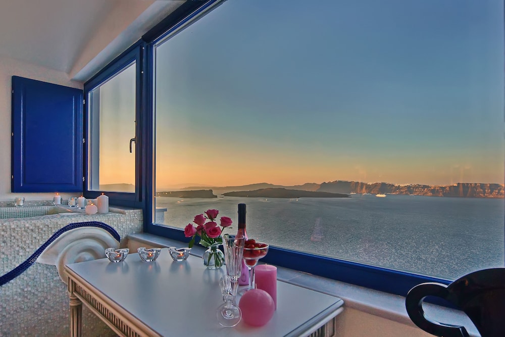 Cave Pool Suite,Indoor Spa Bath, Private Cave Pool, Sea View - Photo 5