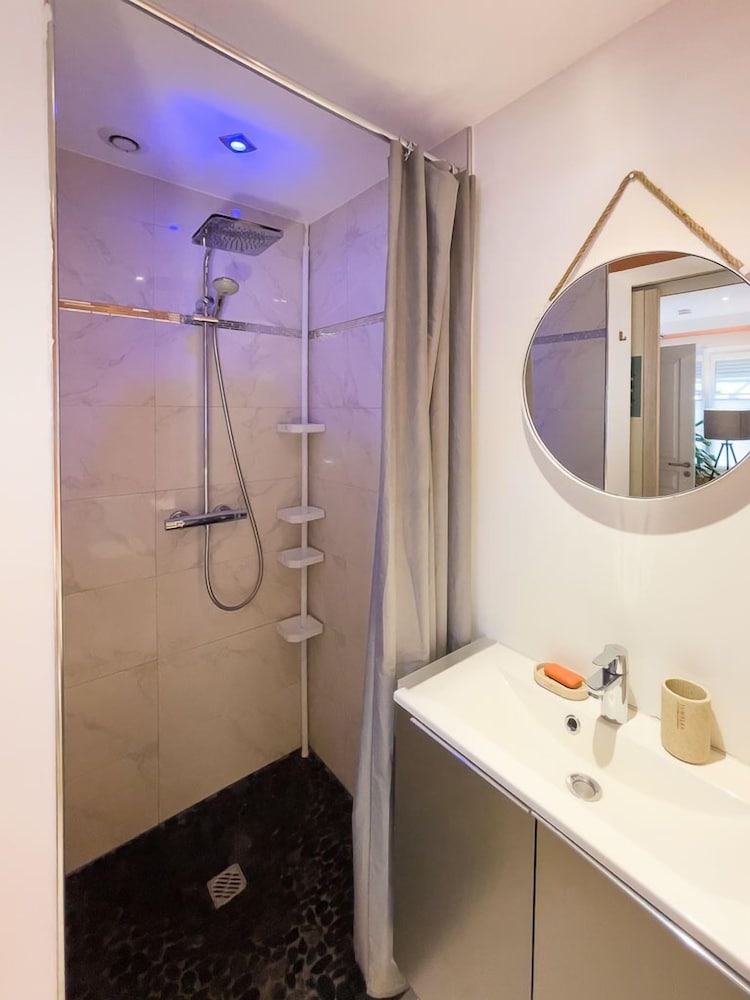 Deluxe Suite photo 2