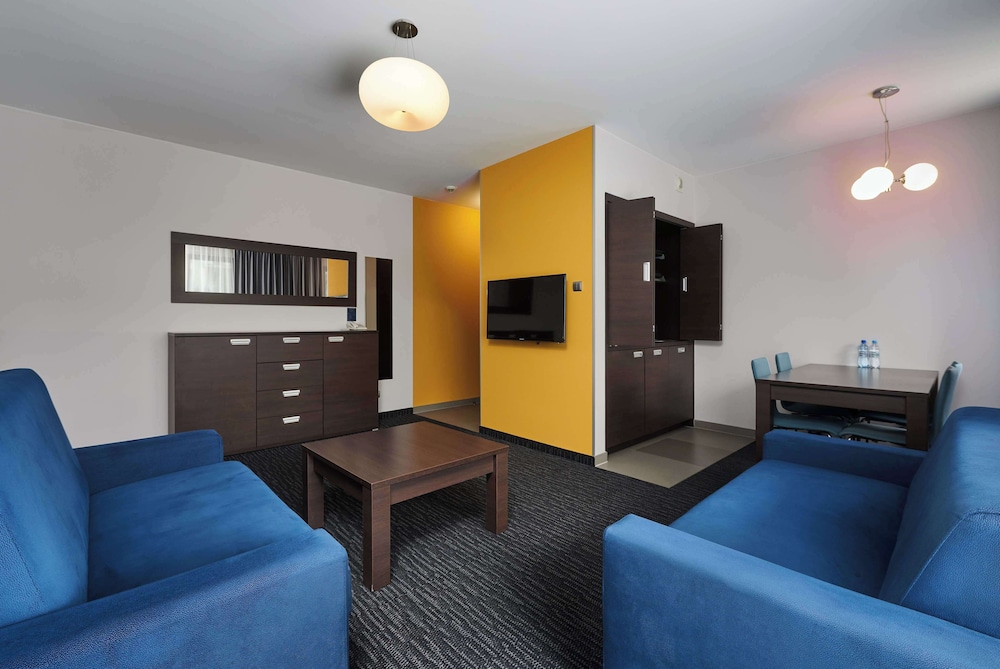 Studio, 2 Twin Beds, Kitchenette photo 1