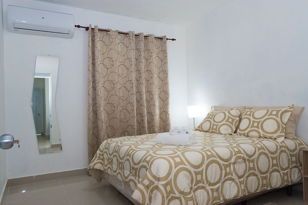Deluxe Apartment, 1 Queen Bed, Non Smoking photo 3