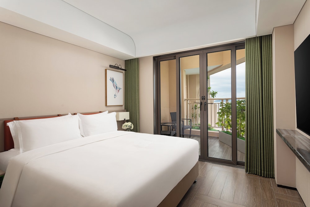 Suite, 2 Bedrooms, Ocean View (High Floor) - Photo 5