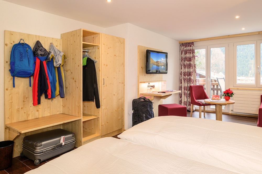 Superior Double Room, Eiger View photo 3