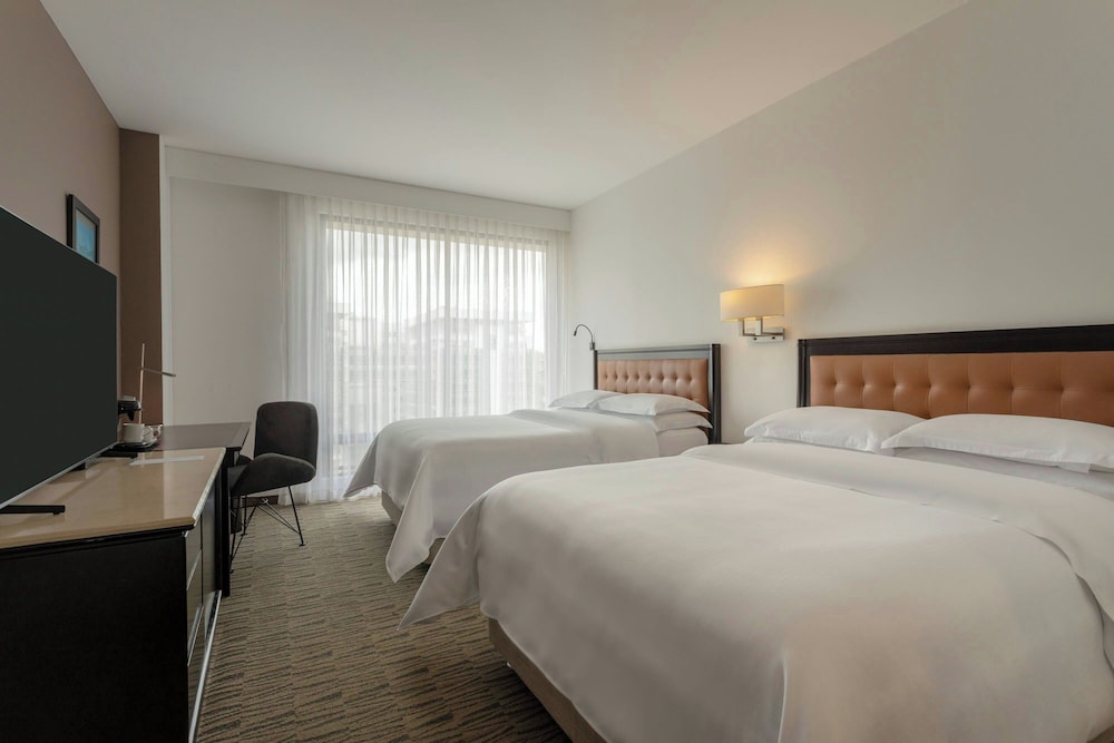 Room, 2 Twin Beds - Photo 4