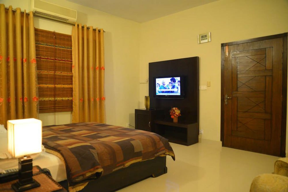 Deluxe Single Room