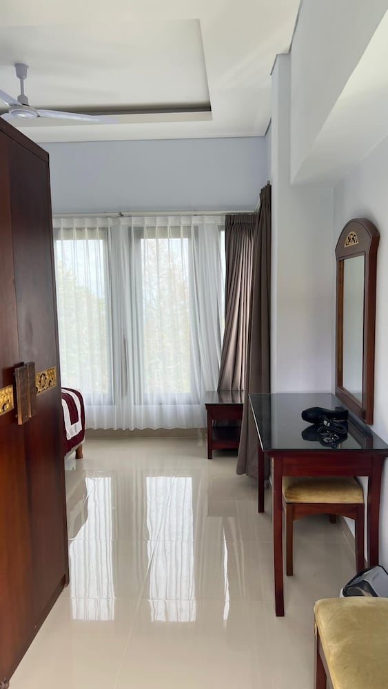 Deluxe Room, 1 Bedroom, Balcony, Hill View photo 3