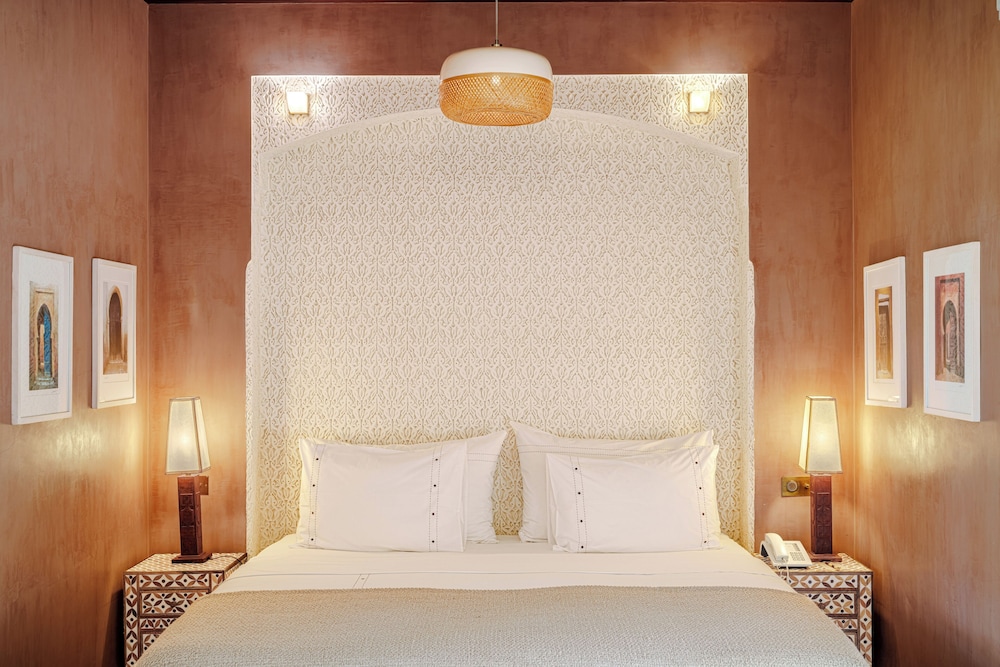 Double Room - Photo 8