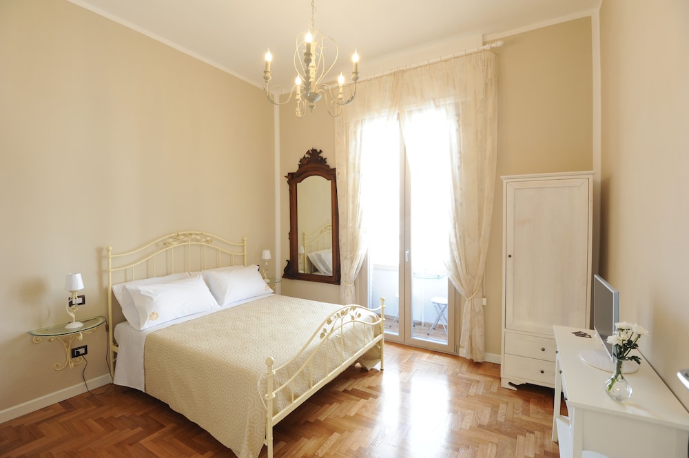 Deluxe Double Room, Balcony, City View (Ferdinando IV) photo 1