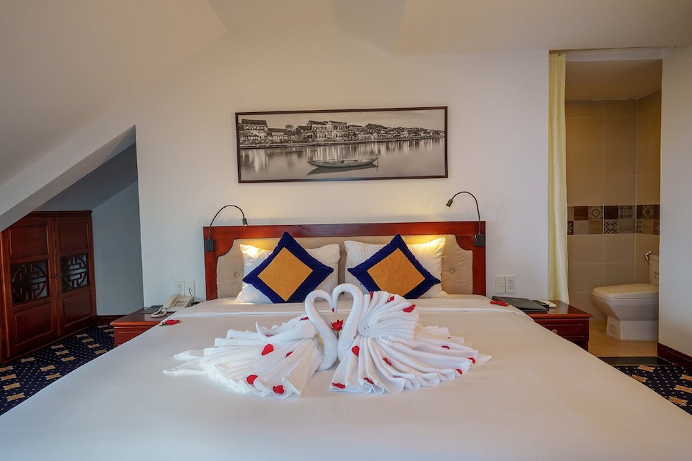 Attic Junior Suites Double Room - Photo 20