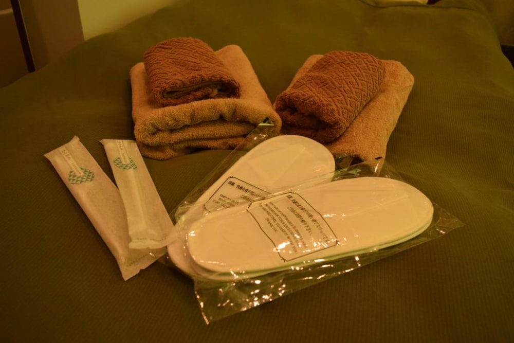 Twin Room - Photo 2