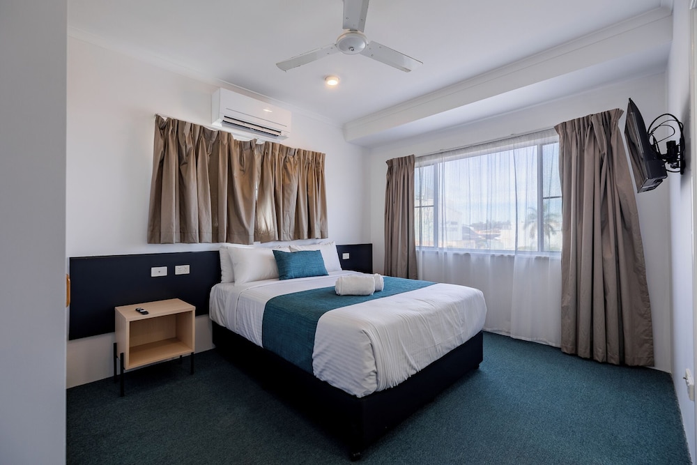 Executive Room - Photo 5
