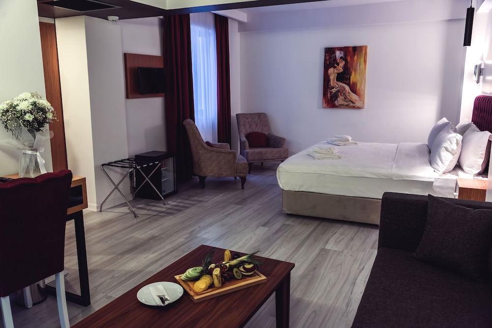Business Room - Photo 1