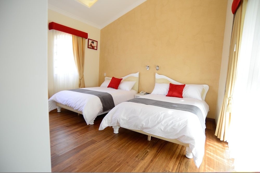 Standard Twin Room photo 3