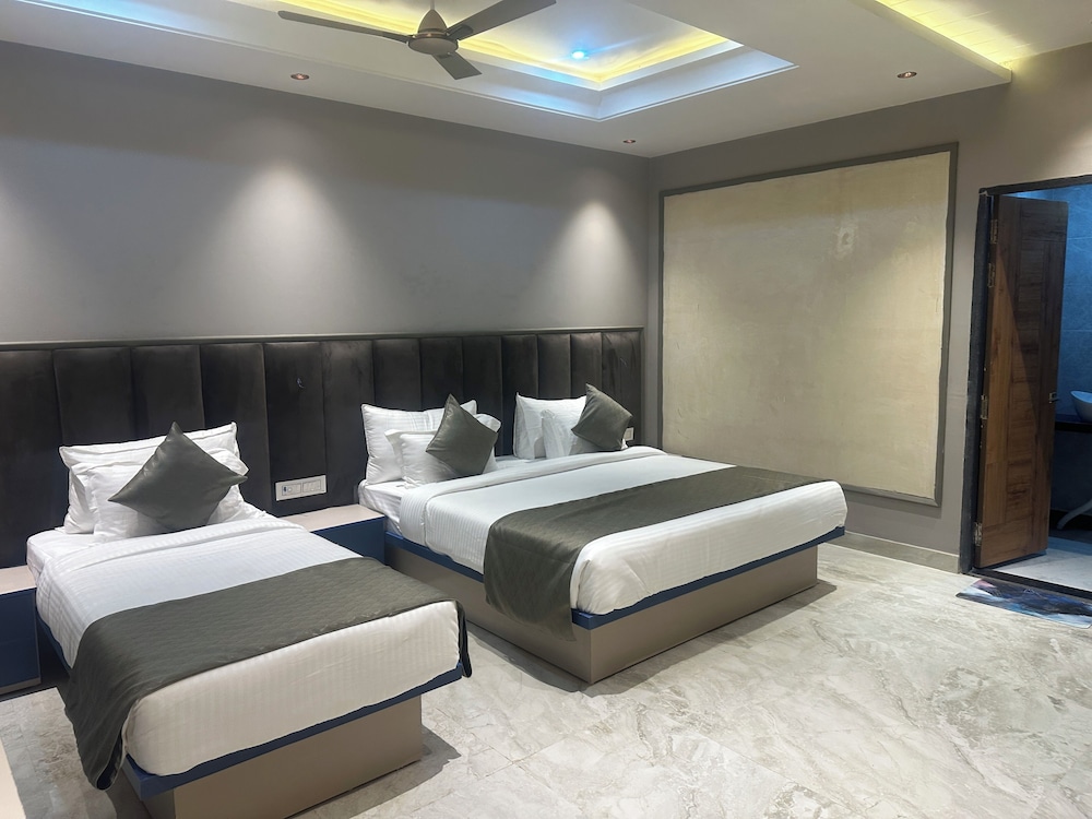 Deluxe Triple Room photo 1