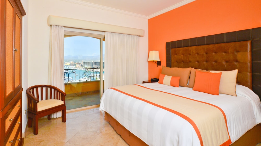 Suite, 1 Bedroom - Photo 1