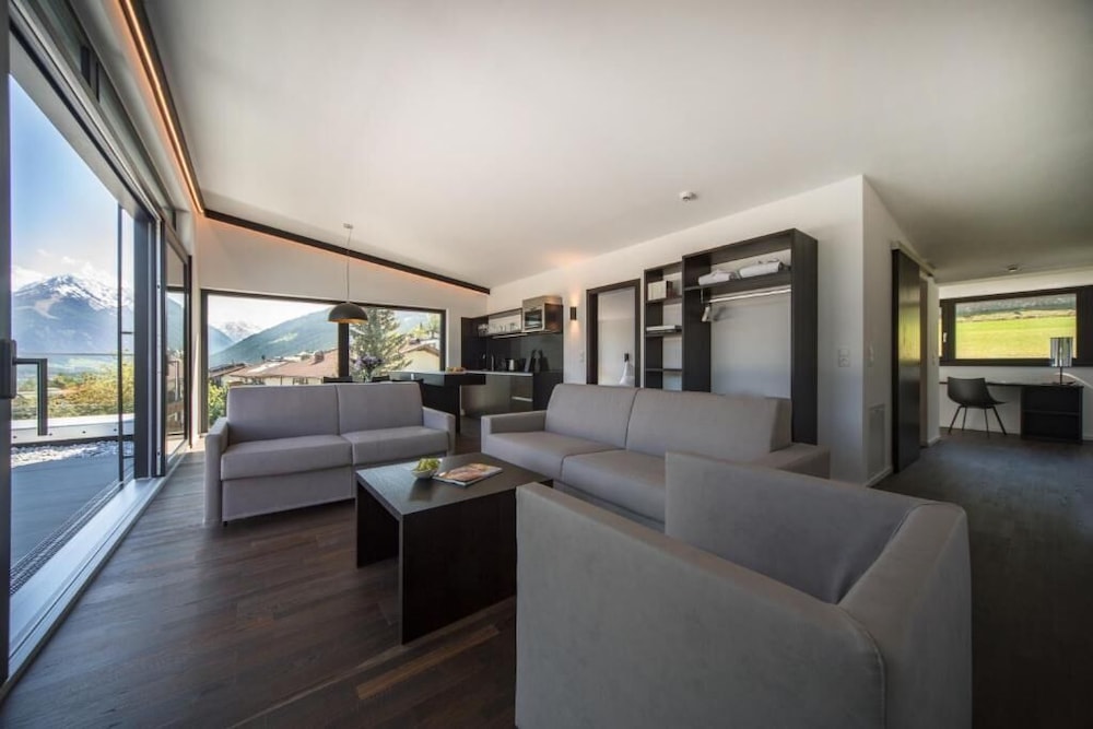 Penthouse, Balcony photo 1