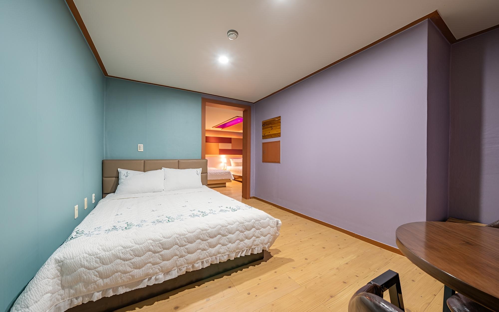Room (Deluxe triple room (two rooms Netflix) photo 1