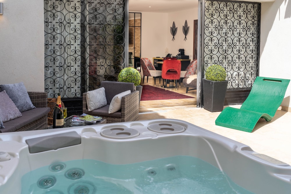 Superior Suite photo 1