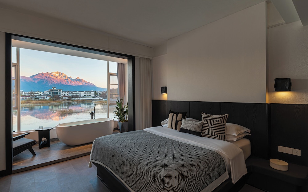Studio Suite, Lake View, Lakeside photo 3