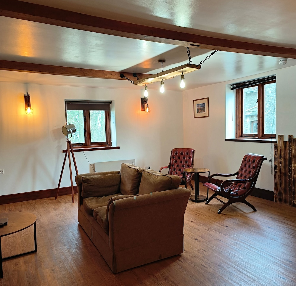 Superior Studio - Photo 1