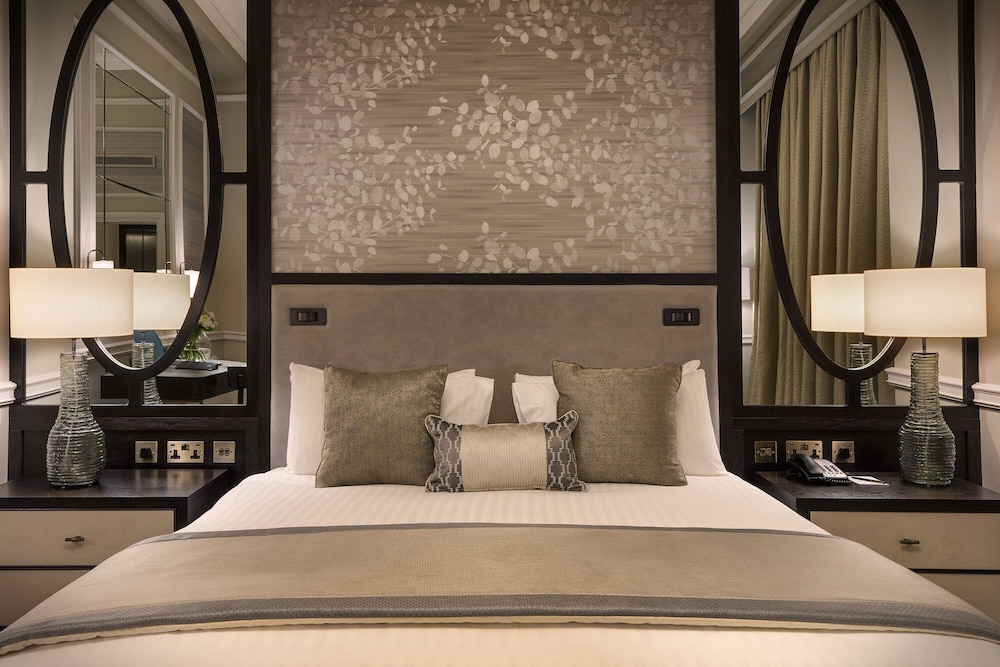Superior room with King Bed - Photo 2
