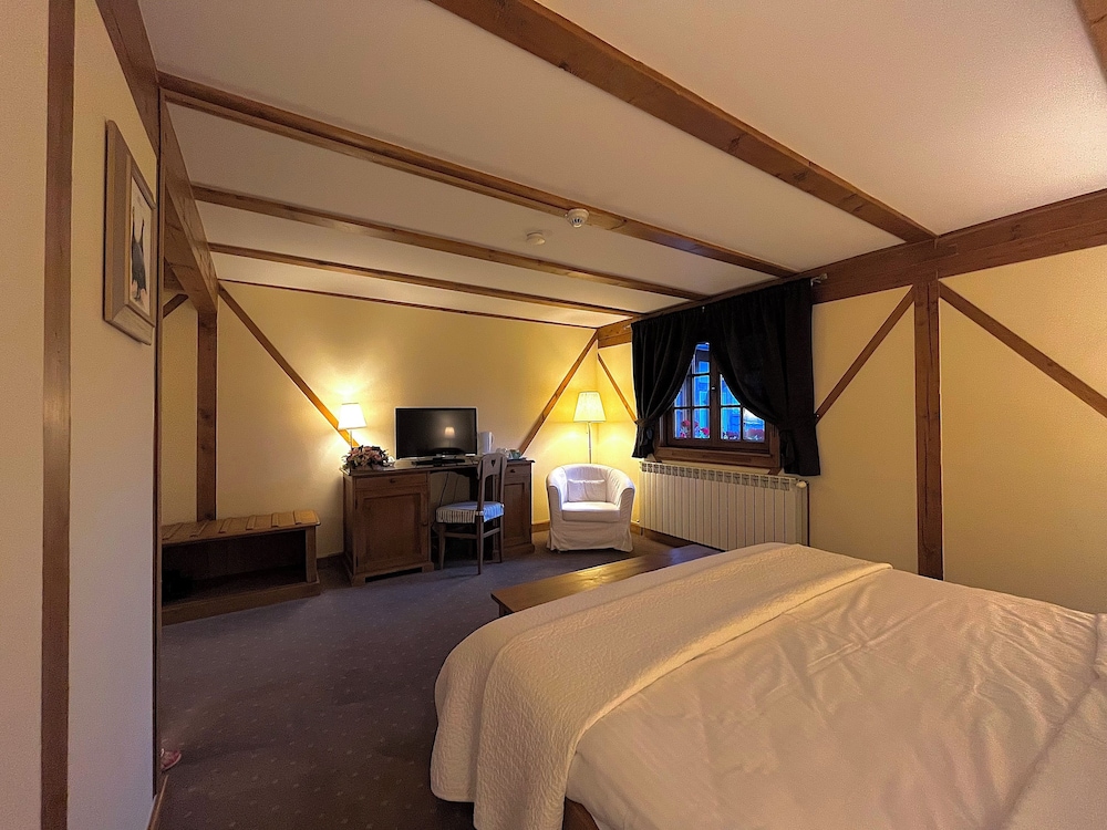 Premium Double Room - Photo 4
