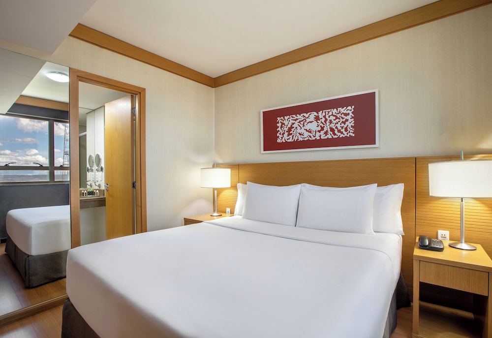 Standard Room (Queen)