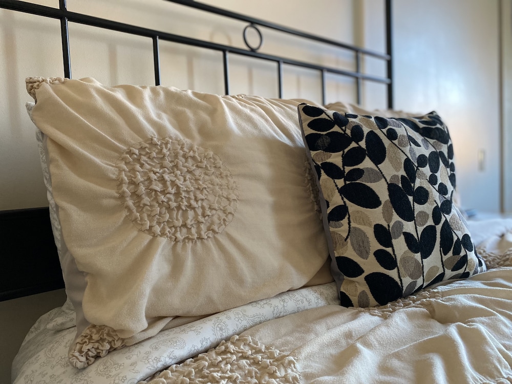 Eighteen-Ninety Sleepover, 写真 8