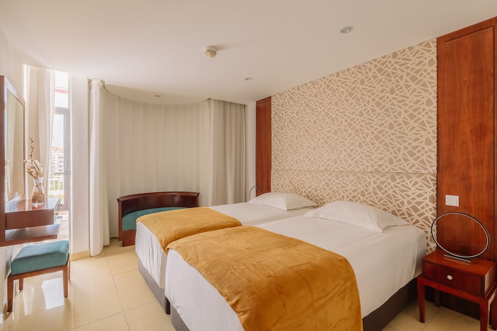 Grand Junior Suite, 1 Bedroom( 4 Pax)