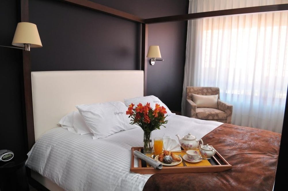Classic Double Room - Photo 4