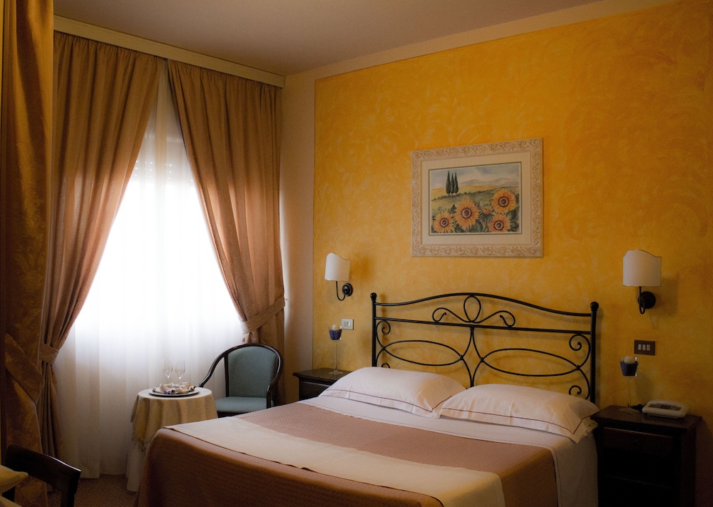 Superior Double Room - Photo 1