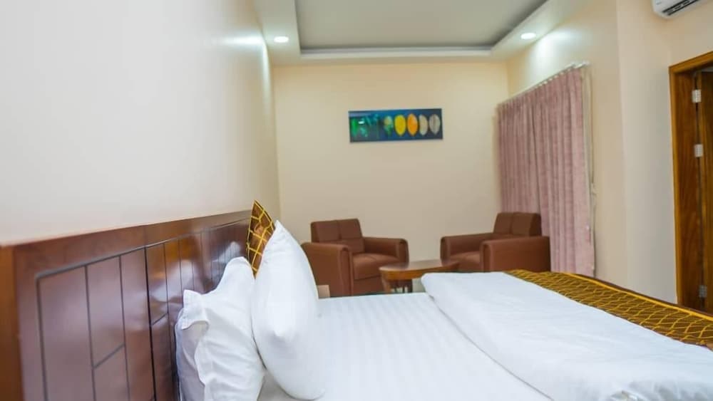 Comfort Double Room, Balcony, City View photo 3