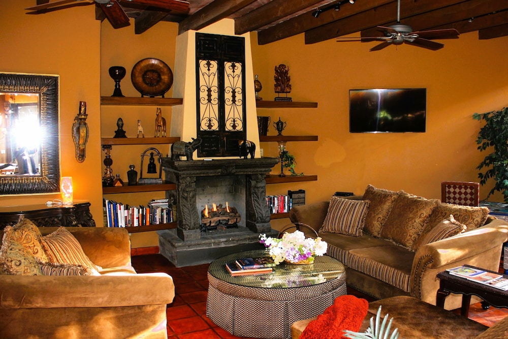 Luxury House, 3 Bedrooms, Terrace, City View photo 2