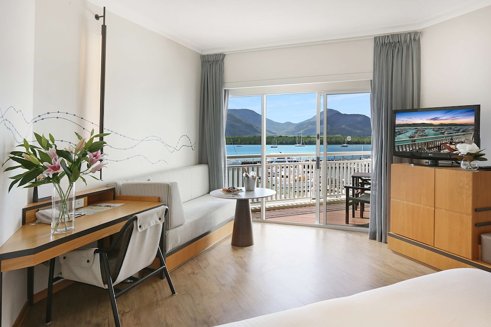 Executive Marina View King