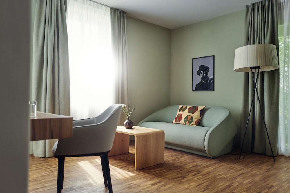 Luxury Double Room, 1 Bedroom, Non Smoking, Park View photo 3