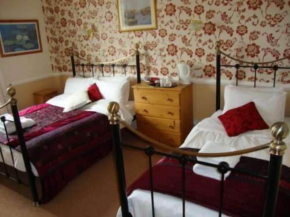 Twin Room, Ensuite photo 1